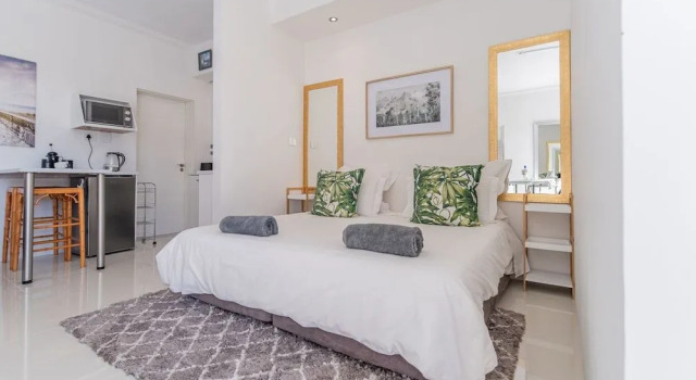Greenways Beach House