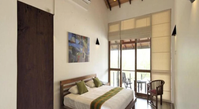 Hotel Athgira