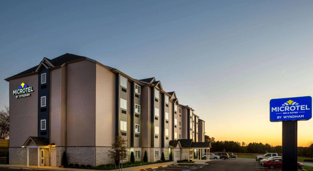 Microtel Inn Suites by Wyndham South Hill, Buchen Sie Hotel South Hill Virginia