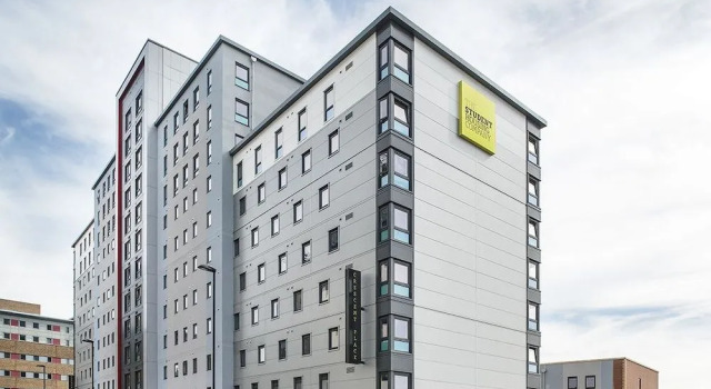 Crescent Place - Campus Accommodation, Забронировать Отель Саутгемптон Хэмпшир, рядом с Alpine Snowsports Southampton