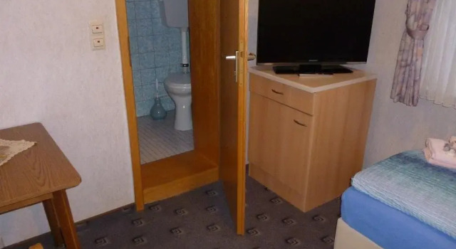 Hotel-Pension Haus Tanne / Gästehaus, Boek Hotel Samtgemeinde Brome Nedersaksen