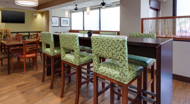 Drury Inn & Suites Denver Tech Center, Buchen Sie Hotel Centennial 