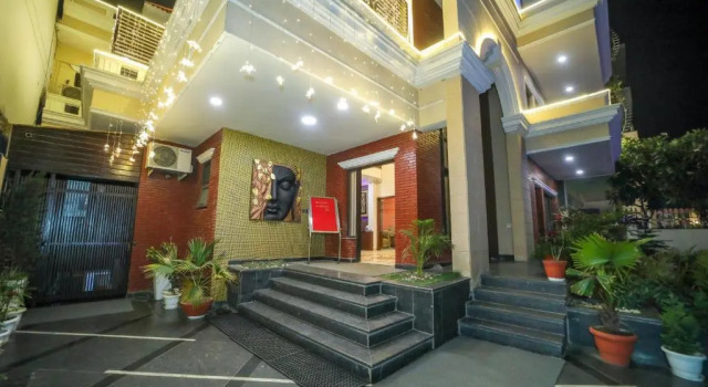 Florence By NStay, Забронировать Вилла Гургаон Gurgaon Region, рядом с Apollo Tyres Ltd