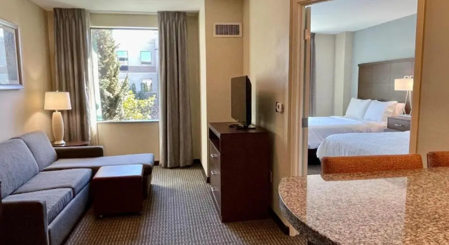 Двухместный люкс c 1 комнатой Staybridge Suites Carlsbad by IHG