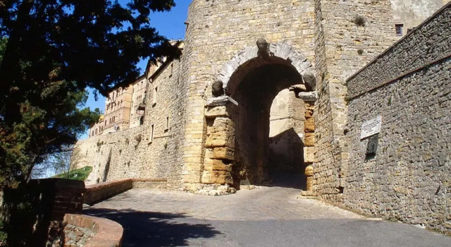 Agriturismo Biologico Diacceroni, Prenota Hotel Volterra Toscana
