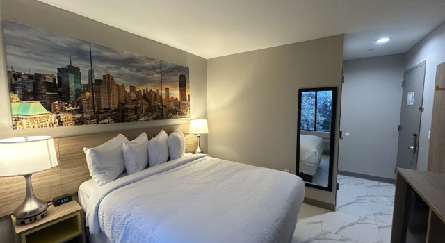 Двухместный номер Standard Days Inn by Wyndham Staten Island