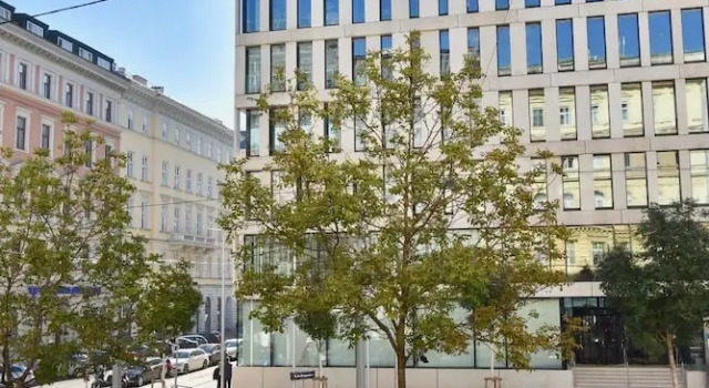 Stock Exchange Apartment
