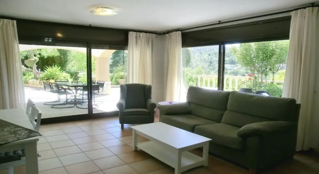 Семейная вилла с 4 комнатами с красивым видом из окна 104649 -  Villa in Lloret de Mar