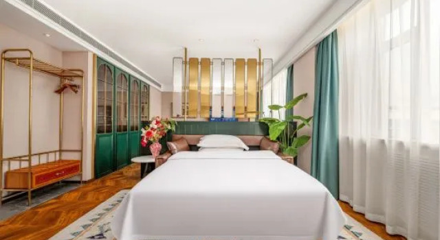 Двухместный семейный люкс Superior James Joyce Coffetel Hotel (Qinhuangdao Development Zone Yanshan University)