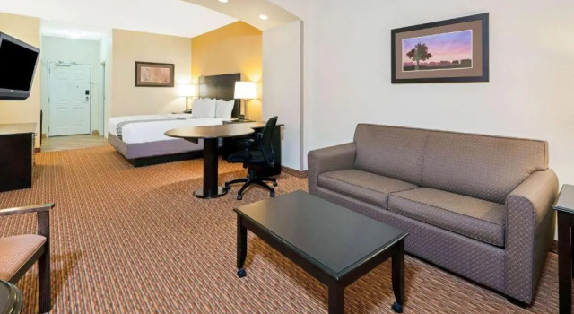 Двухместный номер Executive La Quinta by Wyndham Stillwater -University Area