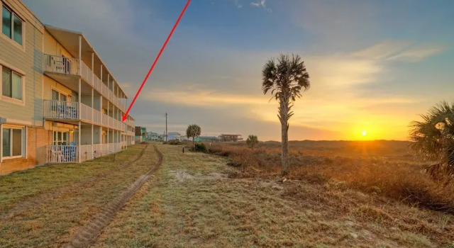 Beachfront Condo w/ Ocean View, 2 Pools, Boardwalk to the Beach Island Getaway