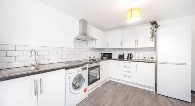 Апартаменты 5-bed 5 En-suite Apartment in Manchester