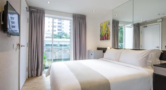 Двухместный номер Deluxe с балконом 12FLY Hotel Kuala Lumpur