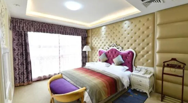 Полулюкс Executive YanTai JinHai Hotel