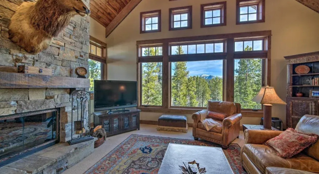 Stunning Ski-in/ski-out Penthouse Condo w/ Hot Tub, Buchen Sie Ferienwohnung Hotels in Montana mit Parkplatz, Parkplätze