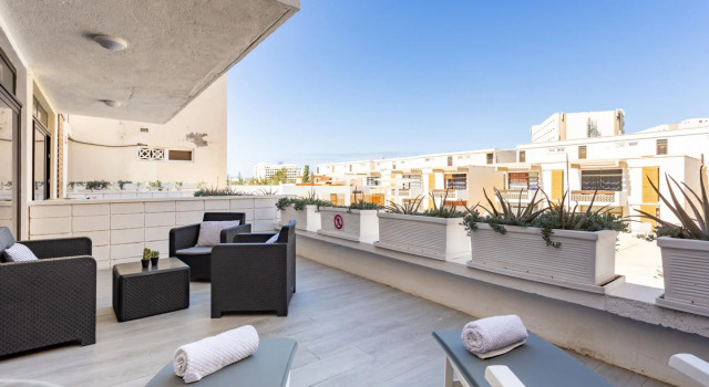 Home2Book Happy Place Tenerife South Apartment, Prenota Appartamento Playa de las Americas 