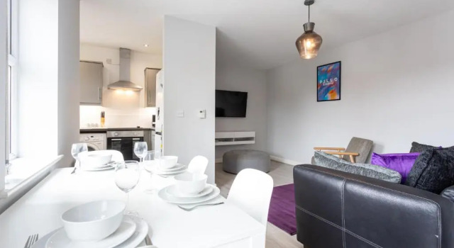 Pillo Rooms Apartments - Trafford, Boek Appartement Trafford Merseyside
