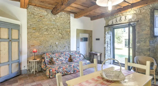 Коттедж Deluxe c 1 комнатой Comfy home in San Godenzo with Lake nearby