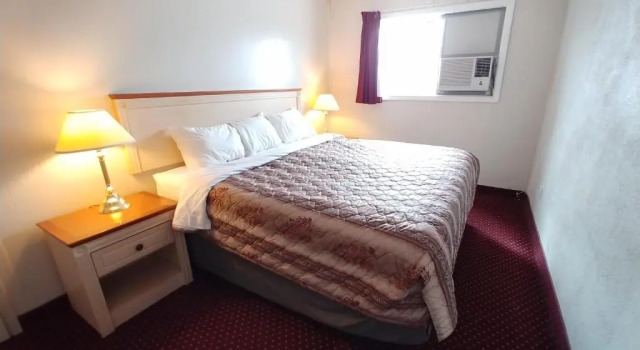 Двухместный люкс с 2 комнатами Sand Castle Suites Motel