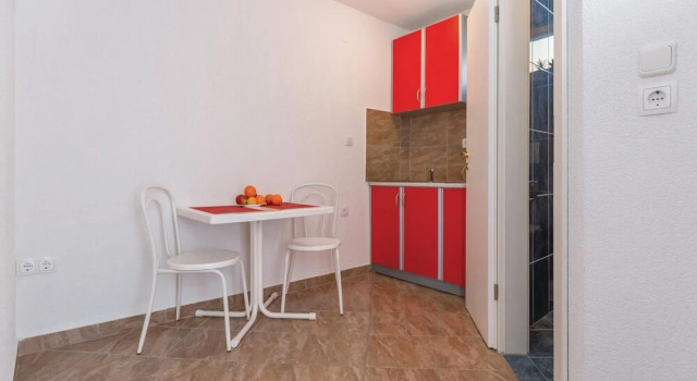 Awesome Home in Podaca With Wifi, Outdoor Swimming Pool and 1 Bedrooms, Забронировать Отель Отели и гостиницы Подаца, Отель