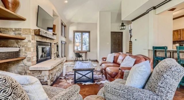 1-10 N. Fairway Drive