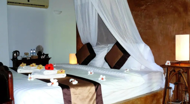 Люкс с красивым видом из окна Mealea Resort