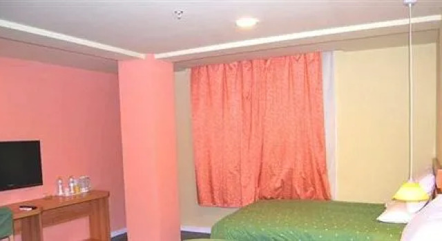 Leshan Golden Leaf Express Hotel, Prenota Hotel Leshan Sichuan