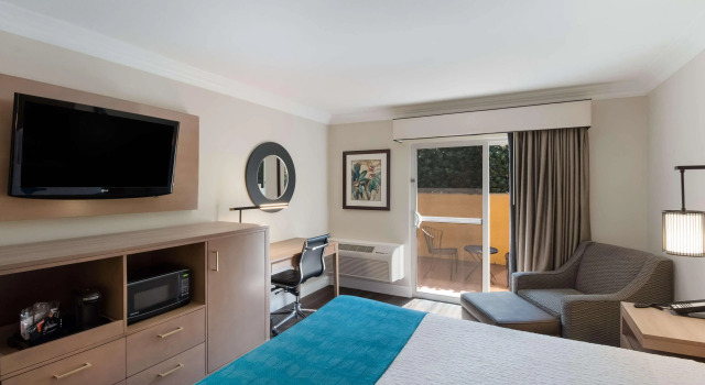 Best Western Woodland Hills Inn