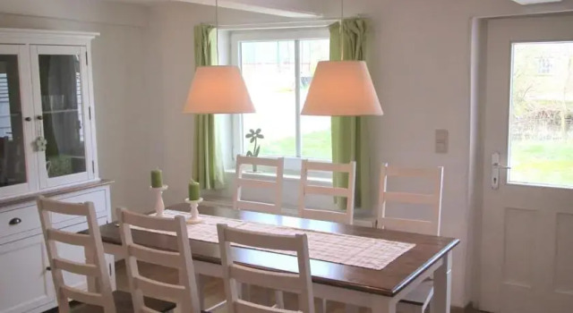 Apartment Hof Hoheneichen, Забронировать Апартаменты/квартира Расторф Ploen