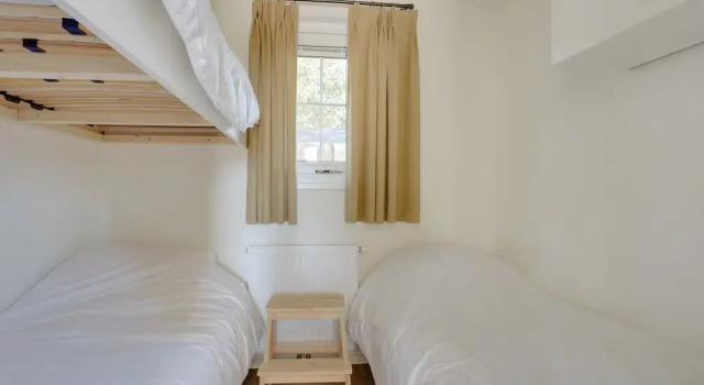 Bungalow With a Terrace at Bedafse Bergen, Buchen Sie Hotel Uden Nordbrabant
