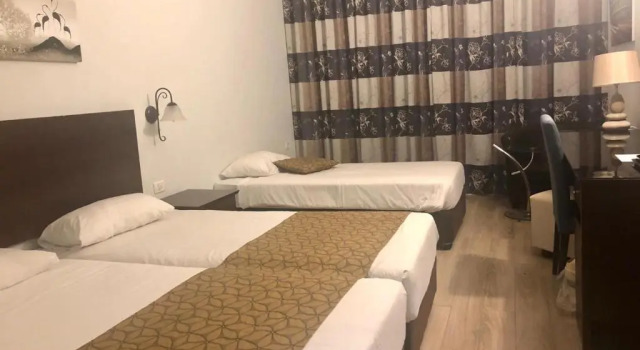 Трёхместный номер Standard Restal Hotel