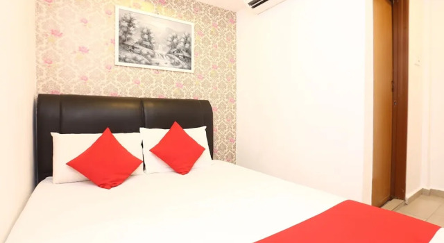 Номер Standard OYO 718 MR J Hotel Wakaf Che Yeh 1