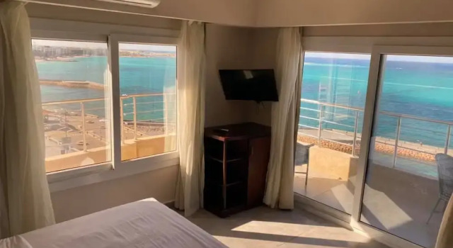 Luxury Apartment 3BR & Full Sea View, Prenota Appartamento Hotel a North Coast con parcheggio, Parcheggio