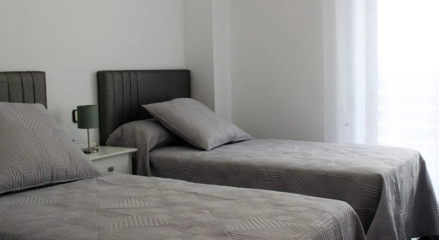Apartamento en el Parque Central. Estacion del Ave, Забронировать Апартаменты/квартира Хесус 