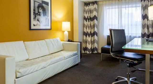 Номер Standard Comfort Inn & Suites Baltimore Inner Harbor