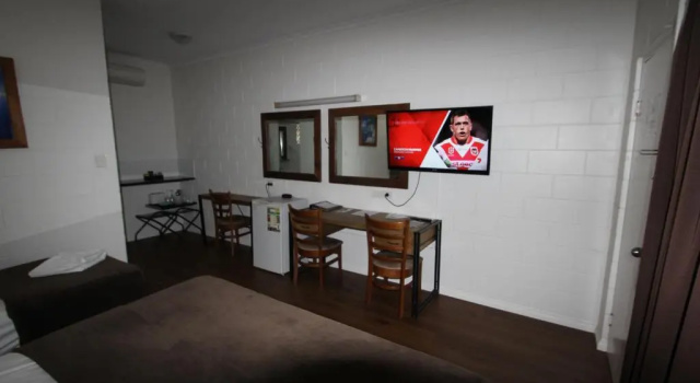 Номер Standard Colonial Rose Motel