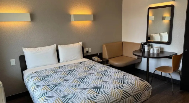 Двухместный номер Premium Studio 6 Suites Las Vegas, NV - Tropicana