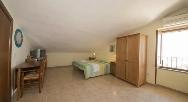Agriturismo Nardini, Book Landbrugsophold Hoteller i Foresta Umbra med parkering, Parkering