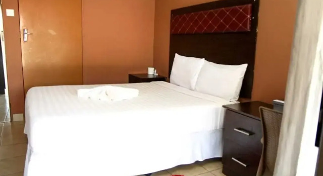 Dream Catcher Hotel, Rezerwuj Hotel Mogoditshane Gaborone