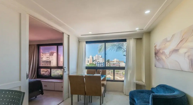 Fully Equipped Apartments in a Building With Pool, 40 m From the Beach in Salvador Mpas