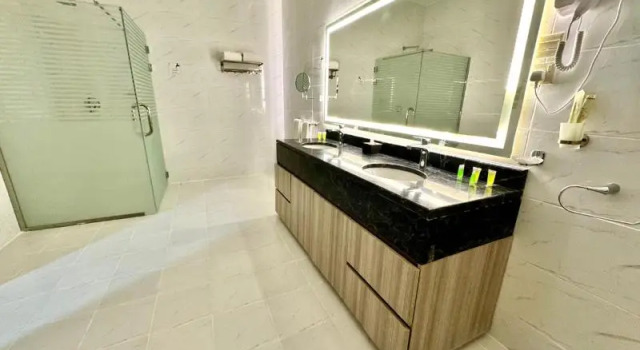 Четырёхместный люкс c 1 комнатой Vista Hotel Tabuk
