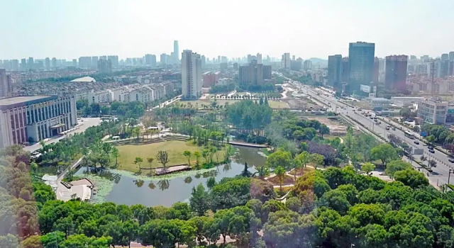 Номер Standard с видом на парк Longqi Jianguo Hotel