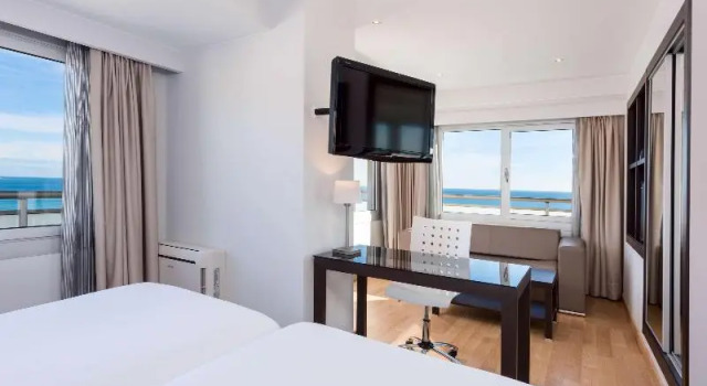 Camera doppia Superior con vista Hotel Alicante Gran Sol, affiliated by Meliá