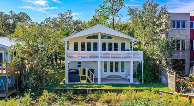 St Augustine Home w/ Swim Spa & Marsh Views!, Book Ferieresort Resorthoteller i Saint Augustine Area, Ferieresort