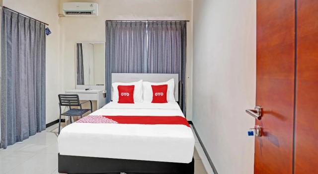 Habitación Estándar OYO Flagship  90789 Genteng Residence