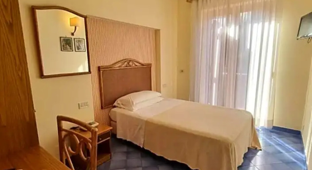 Одноместный номер Standard Hotel Girasole