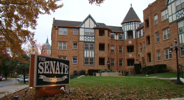 Senate Luxury Suites