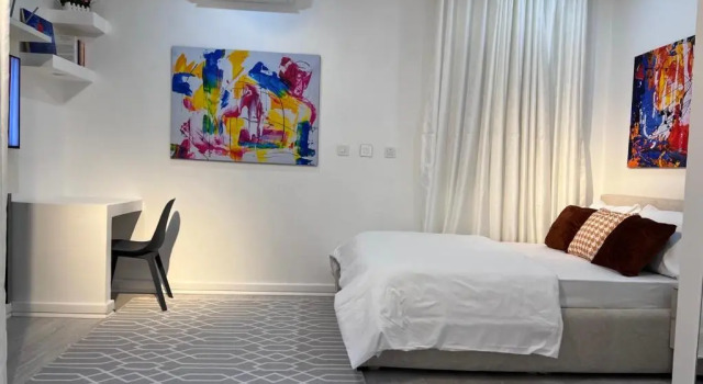 Modern 1 Bedroom with High Speed Internet