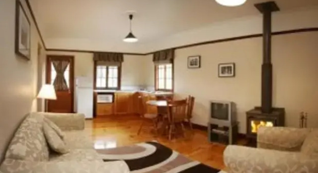 Коттедж c 1 комнатой Cypress Ridge Cottages