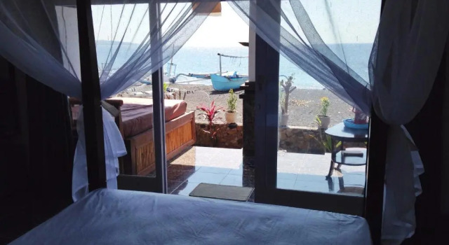 Alur Beach Homestay, Забронировать Отель Отели провинции Бали с завтраком, Завтраки